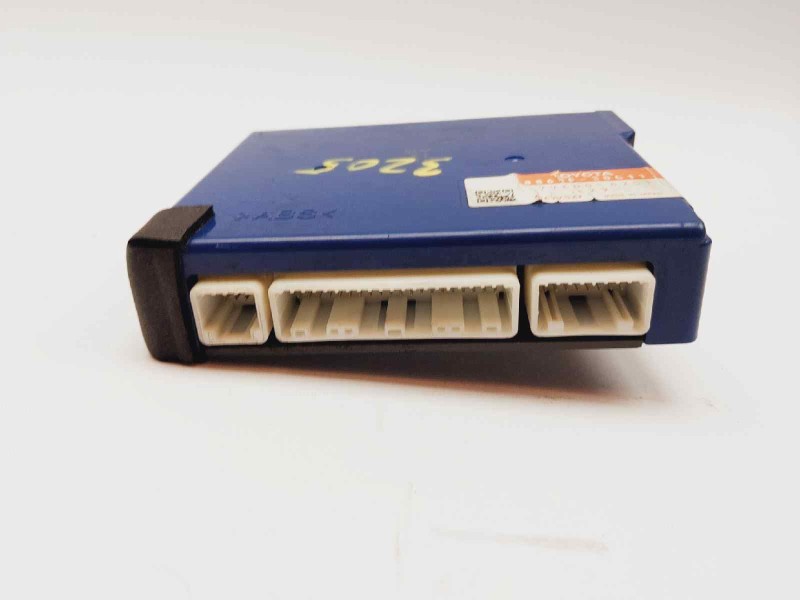 Recambio de modulo electronico para lexus gs (gs/us/ws19) 450 h referencia OEM IAM 8865030C11 1776006251 