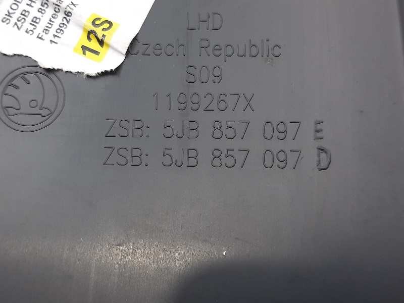 Recambio de guantera para skoda rapid elegance referencia OEM IAM 5JB857097E 5JB857097D 