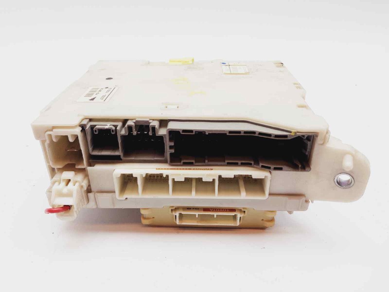 Recambio de caja reles / fusibles para lexus gs (gs/us/ws19) 450 h referencia OEM IAM 8273030B61 8267230070 