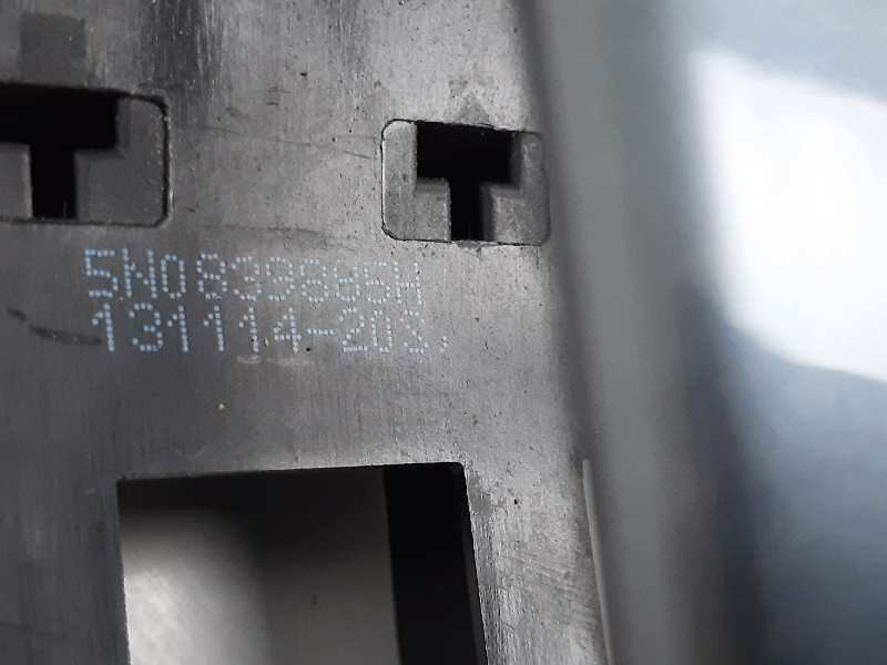 Recambio de maneta exterior delantera derecha para skoda rapid elegance referencia OEM IAM 5N0839885H  