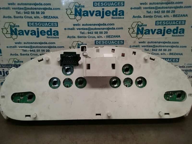 Recambio de cuadro instrumentos para chrysler voyager (rg) referencia OEM IAM P05082409AC TN1575200983 