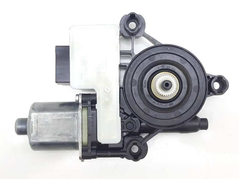 Recambio de motor elevalunas trasero izquierdo para seat leon (5f1) i-tech referencia OEM IAM 5Q0959811E  