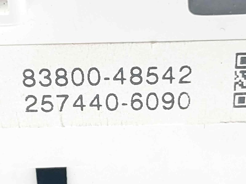 Recambio de cuadro instrumentos para lexus rx 400h referencia OEM IAM 8380048542 2574406090 