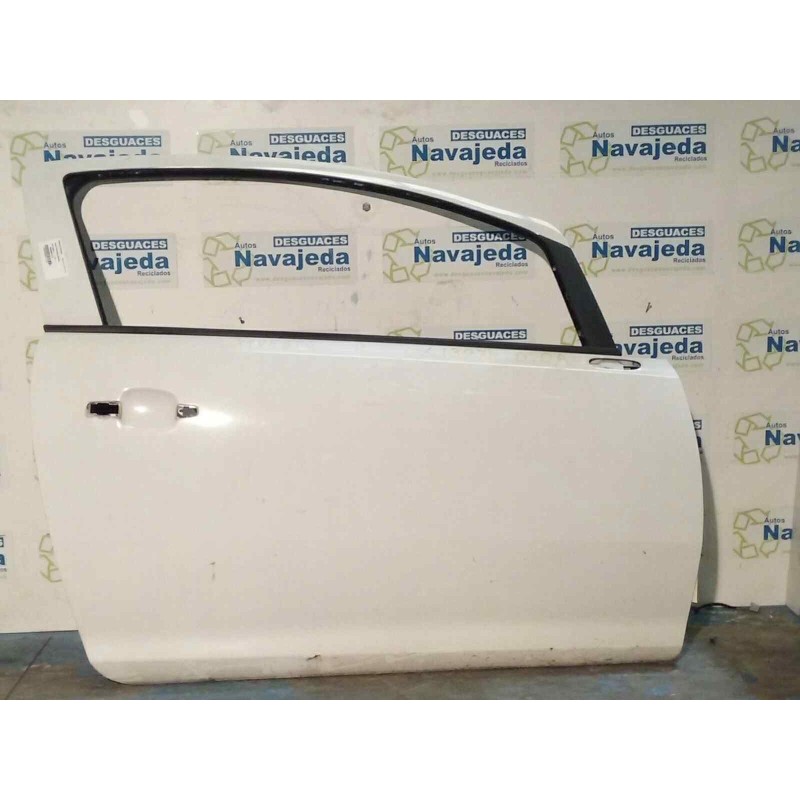 Recambio de puerta delantera derecha para opel corsa d referencia OEM IAM  BLANCA 