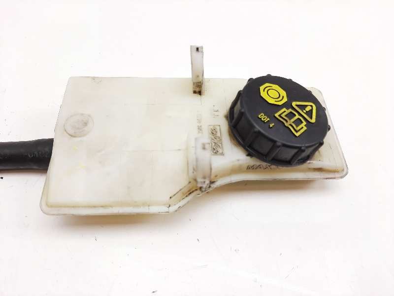 Recambio de deposito servo para ford grand c-max titanium referencia OEM IAM 03350886381  
