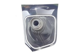 Recambio de guarnecidos palanca cambio para toyota auris advance referencia OEM IAM 5884302840  