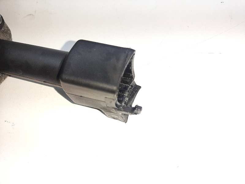 Recambio de guarnecidos palanca cambio para toyota auris advance referencia OEM IAM 5884302840  