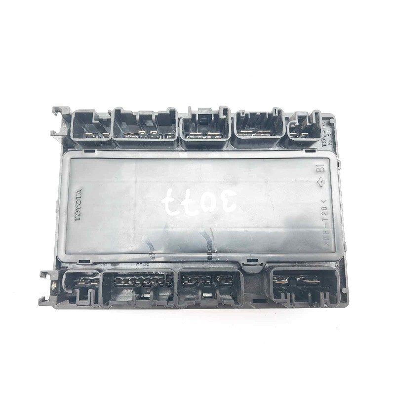 Recambio de modulo electronico para lexus rx 400h referencia OEM IAM 8272148071  S050050327NO