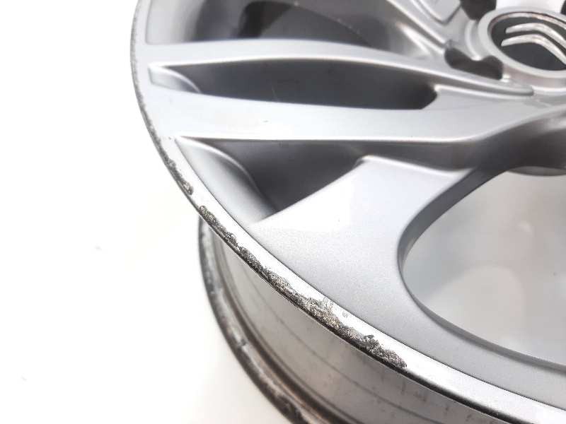 Recambio de llanta para citroen c4 lim. seduction referencia OEM IAM 9667802677  