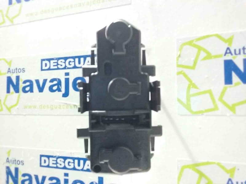 Recambio de portalamparas para audi a6 berlina (4b2) referencia OEM IAM  TRASERO IZQUIERDO 