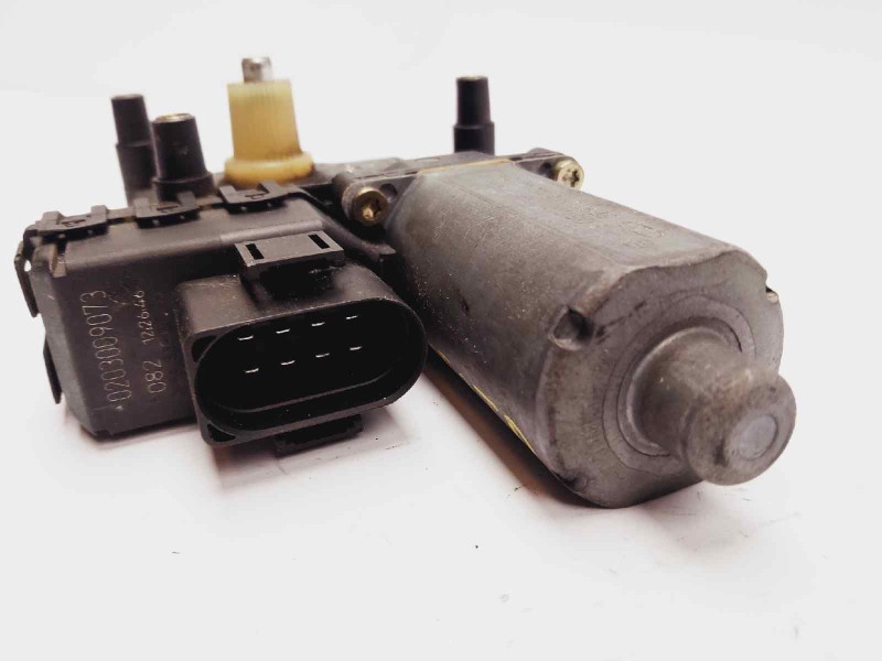 Recambio de motor elevalunas trasero derecho para audi a6 berlina (4b2) 1.9 tdi referencia OEM IAM 0130821785  