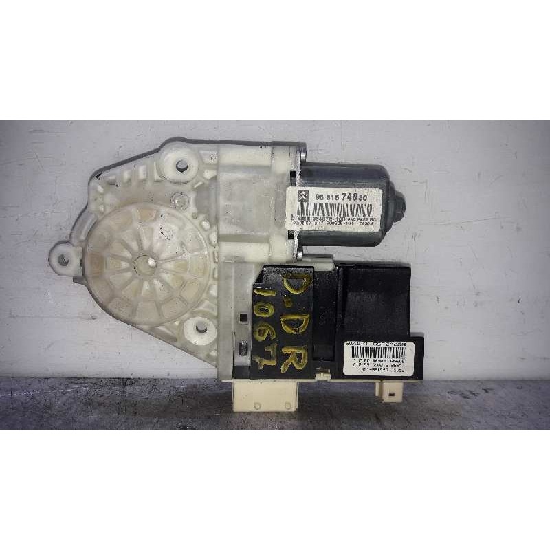 Recambio de motor elevalunas delantero derecho para citroen c4 berlina cool referencia OEM IAM 9681574880  