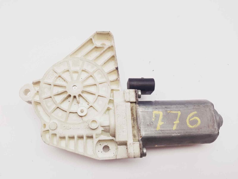 Recambio de motor elevalunas delantero izquierdo para mercedes clase m (w163) 270 cdi final edition (163.113) referencia OEM IAM