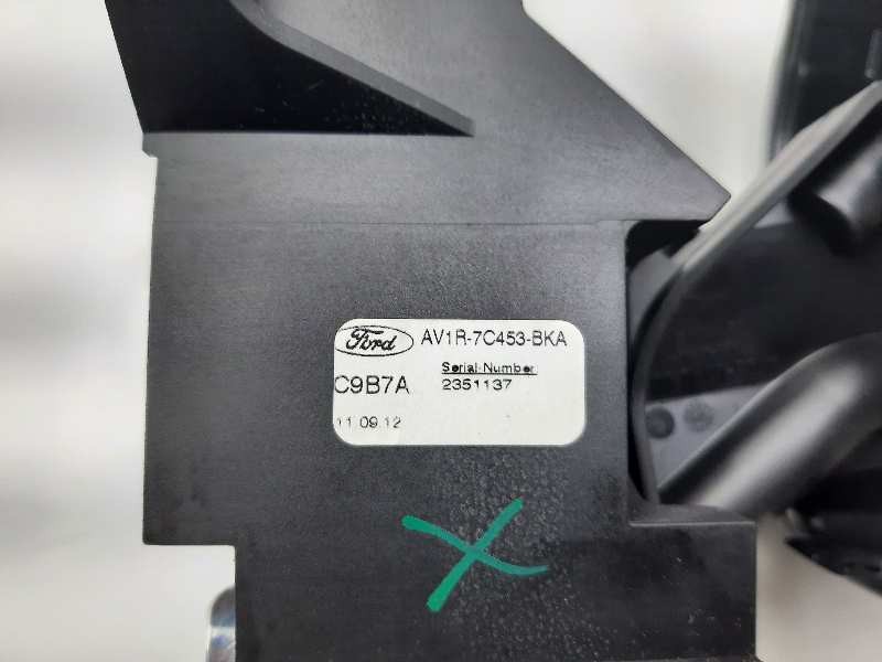 Recambio de palanca cambio para ford b-max titanium referencia OEM IAM AV1R7C453BKA  