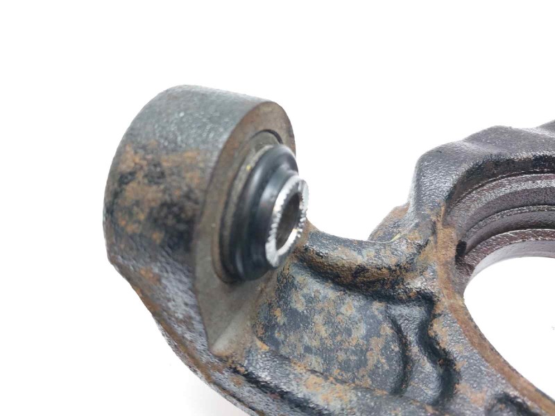 Recambio de mangueta trasera derecha para lexus rx 400h referencia OEM IAM 4230448051  