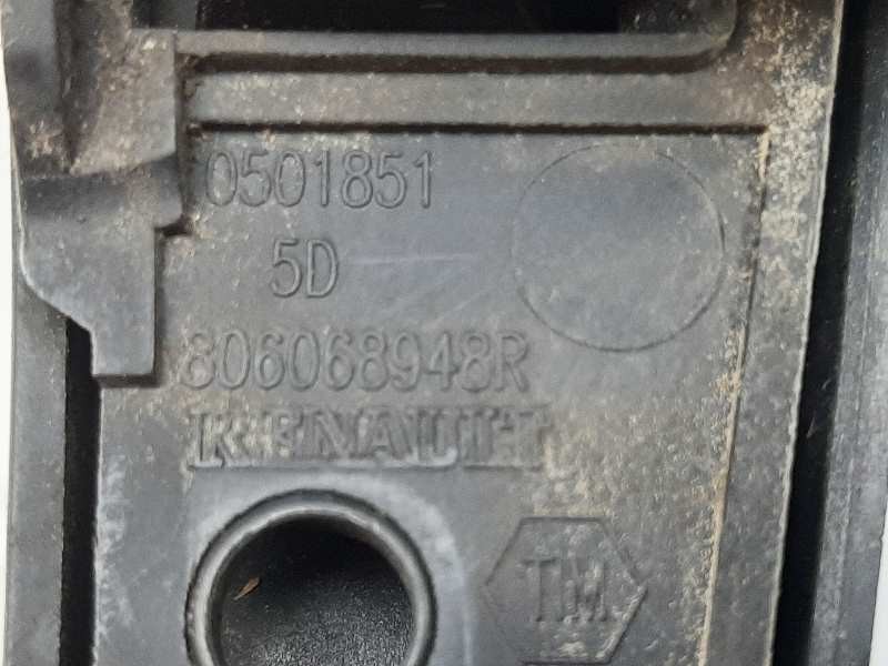 Recambio de maneta exterior delantera derecha para dacia duster ambiance 4x2 referencia OEM IAM 806068948R  