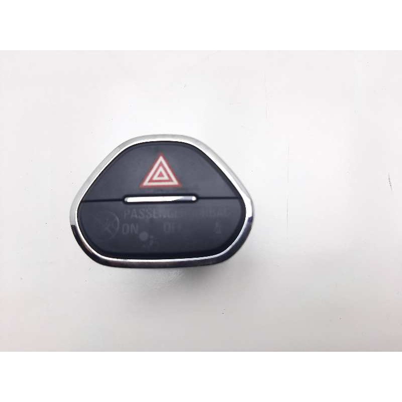 Recambio de warning para opel corsa e edition referencia OEM IAM 13363976 10093605 