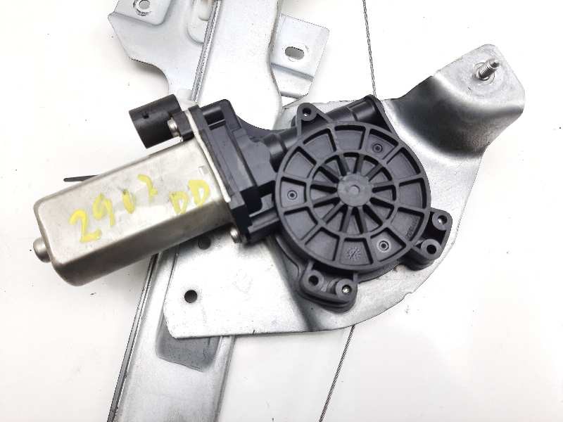 Recambio de elevalunas delantero derecho para dacia duster ambiance 4x2 referencia OEM IAM 8200733828E  