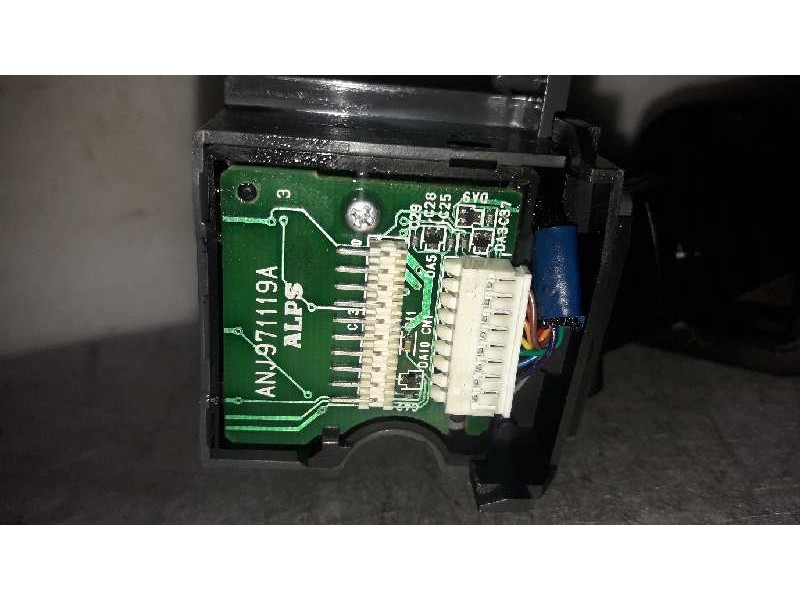 Recambio de mando limpia para volvo xc90 d5 momentum (5 asientos) (136kw) referencia OEM IAM 30768100  