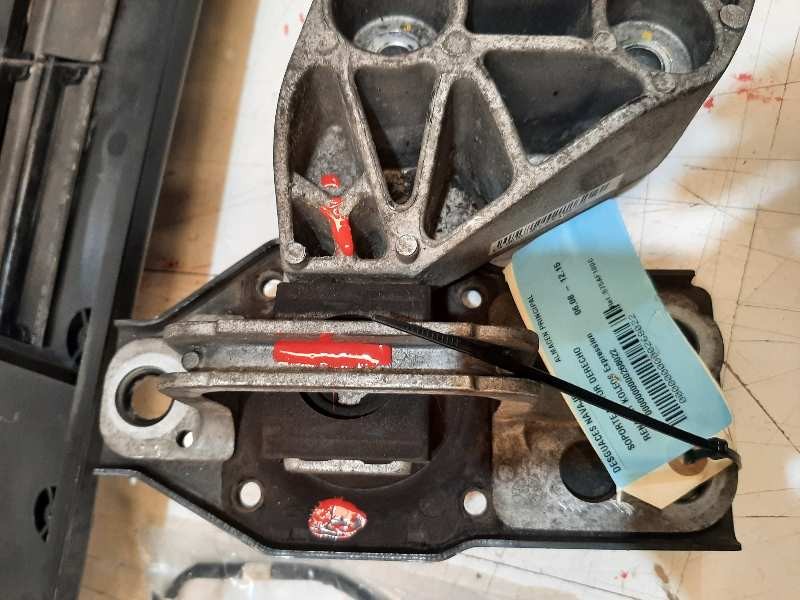 Recambio de soporte motor derecho para renault koleos expression referencia OEM IAM 575AF100C  