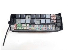 Recambio de caja reles / fusibles para land rover range rover sport v6 td hse referencia OEM IAM 8H3214290FA  