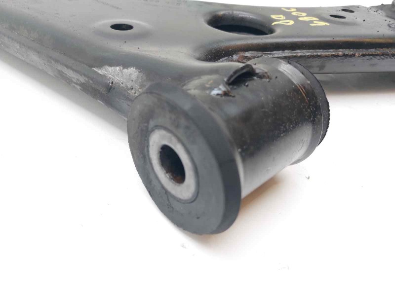 Recambio de brazo suspension inferior delantero derecho para jeep compass ii limited 4x4 referencia OEM IAM 00519397520 68318010