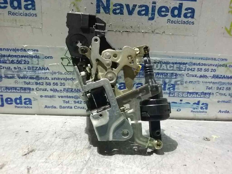 Recambio de cerradura puerta delantera izquierda para mercedes clase c (w202) berlina referencia OEM IAM A2027200935  