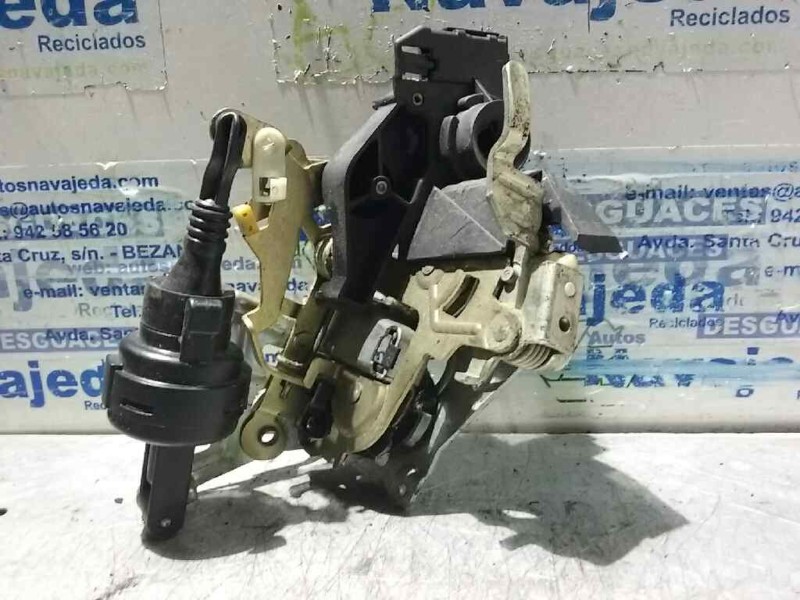 Recambio de cerradura puerta delantera izquierda para mercedes clase c (w202) berlina referencia OEM IAM A2027200935  