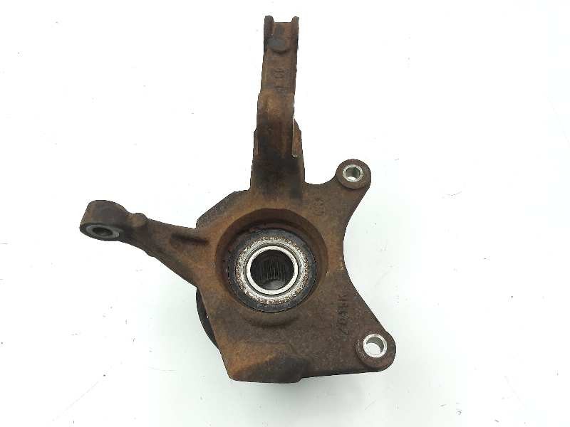 Recambio de mangueta delantera izquierda para dacia duster ambiance 4x2 referencia OEM IAM 8200881914  