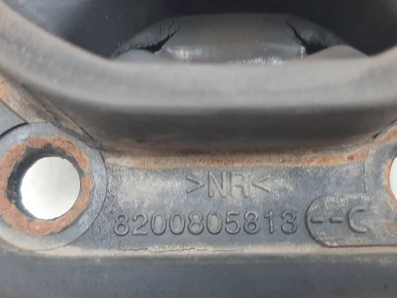 Recambio de soporte motor trasero para dacia duster ambiance 4x2 referencia OEM IAM 8200805813  