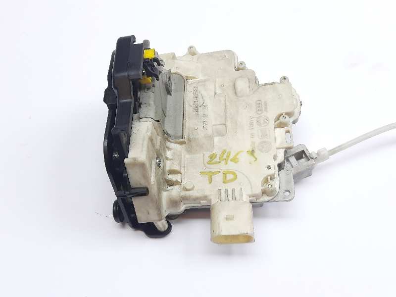 Recambio de cerradura puerta trasera derecha para seat exeo berlina (3r2) style referencia OEM IAM 8E1837016AA  