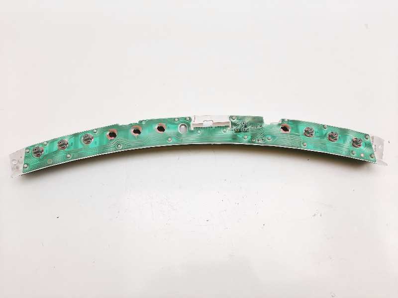 Recambio de cuadro instrumentos para chrysler voyager (rg) 2.5 crd se referencia OEM IAM 157888955  