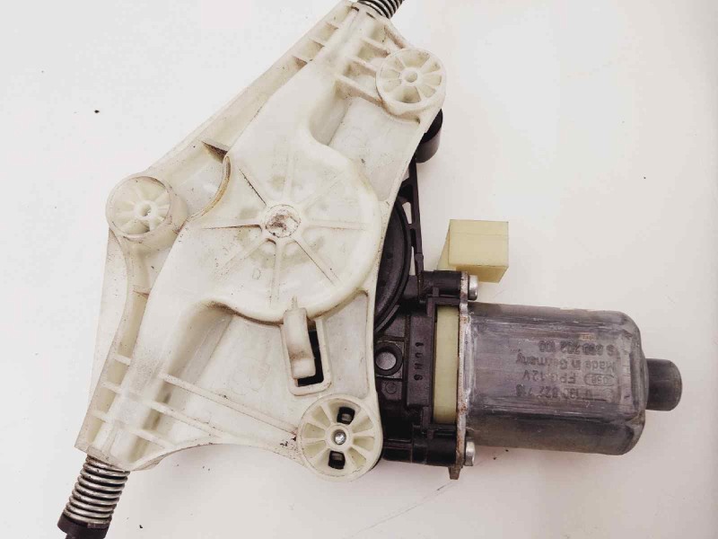 Recambio de elevalunas delantero derecho para seat leon (5f1) i-tech referencia OEM IAM 5F4837462 5Q0959802B 0130822716