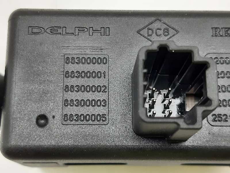 Recambio de warning para renault megane iii berlina 5 p expression referencia OEM IAM 8200214896A 8200483813 8200409382