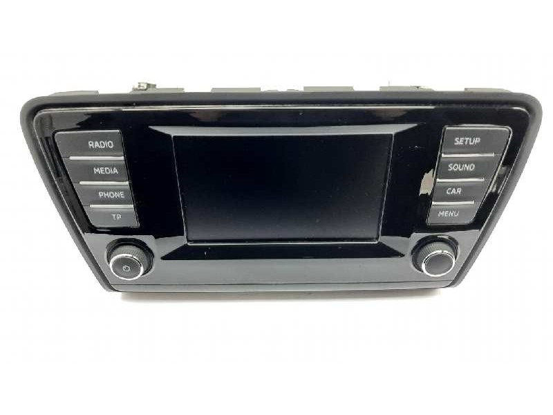 Recambio de sistema audio / cd para skoda octavia combi (5e5) elegance referencia OEM IAM 5E0919605  
