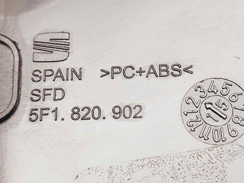 Recambio de rejilla aireadora para seat leon (5f1) i-tech referencia OEM IAM 5F1820902  