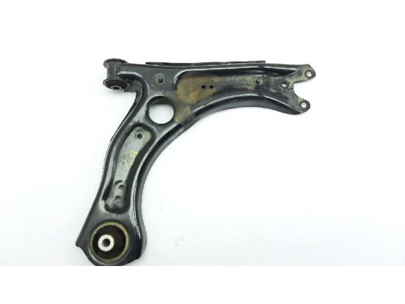 Recambio de brazo suspension inferior delantero derecho para volkswagen polo beats referencia OEM IAM 2Q0407152  