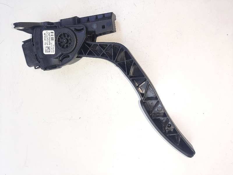 Recambio de potenciometro pedal para ford fiesta (ccn) black edition referencia OEM IAM 8V219F836AB  