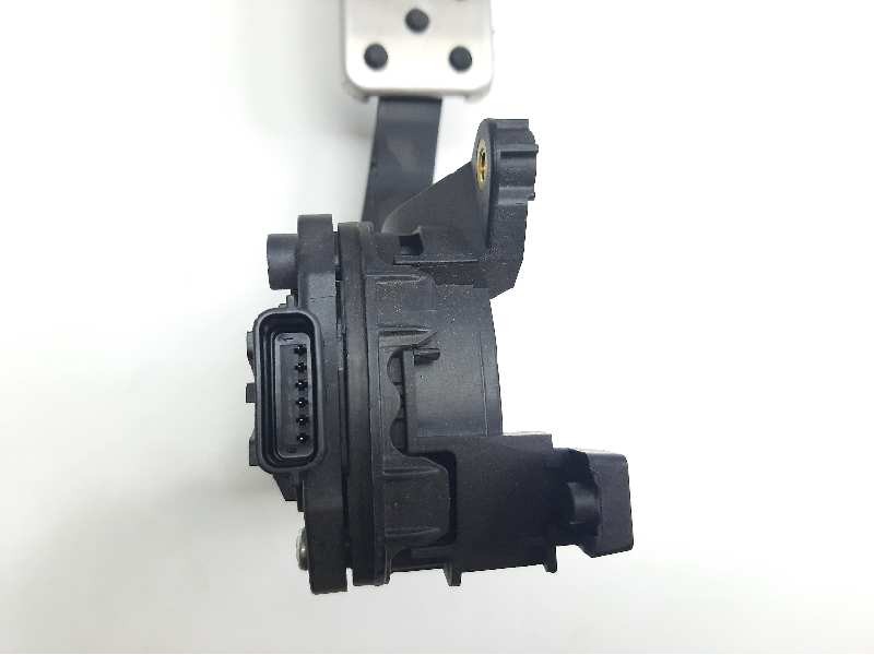 Recambio de potenciometro pedal para renault twingo iii gt referencia OEM IAM 180023357R 6PV00997823 A4532900800