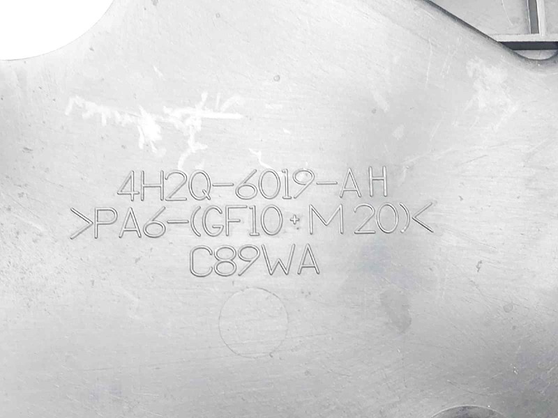 Recambio de tapa distribucion para land rover range rover sport v6 td se referencia OEM IAM 4H2Q6019AH 1348857 