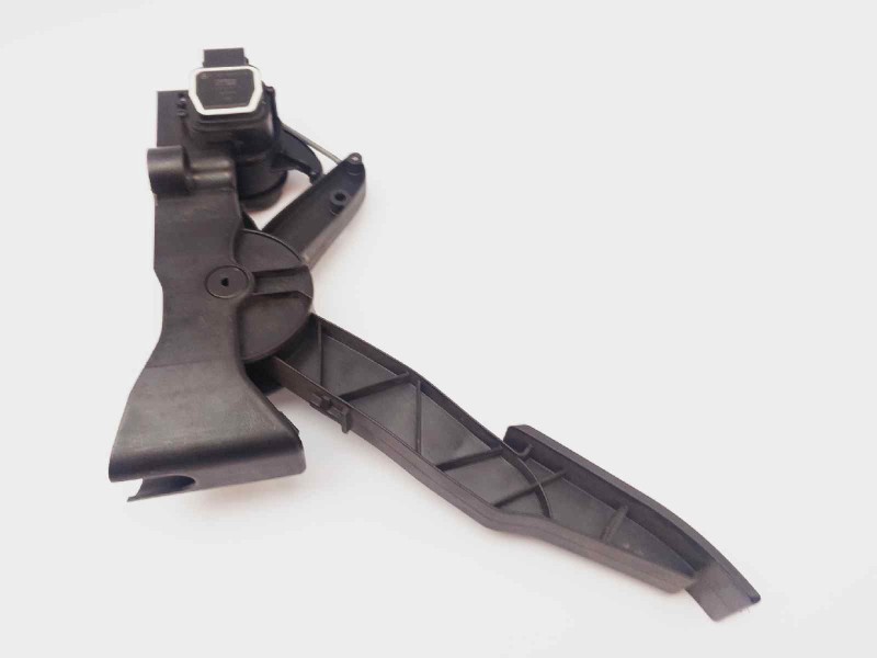 Recambio de potenciometro pedal para mercedes-benz clase a (w169) a 180 cdi a-edition referencia OEM IAM A1693000304 A1693000304