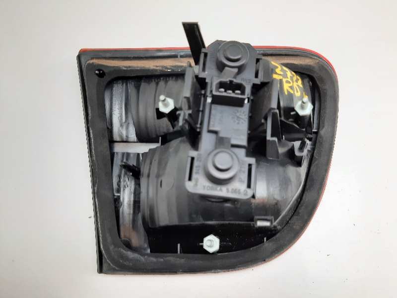 Recambio de piloto trasero derecho interior para seat leon (1m1) signo referencia OEM IAM IM6945259 IM6945092B 