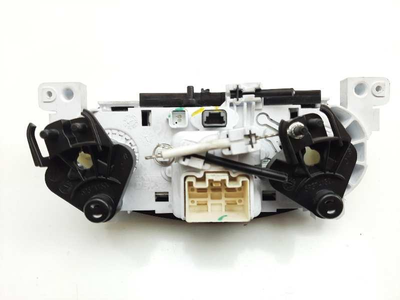 Recambio de mando calefaccion / aire acondicionado para dacia dokker ambiance referencia OEM IAM 5P3743000 5P3741100 5P3741000