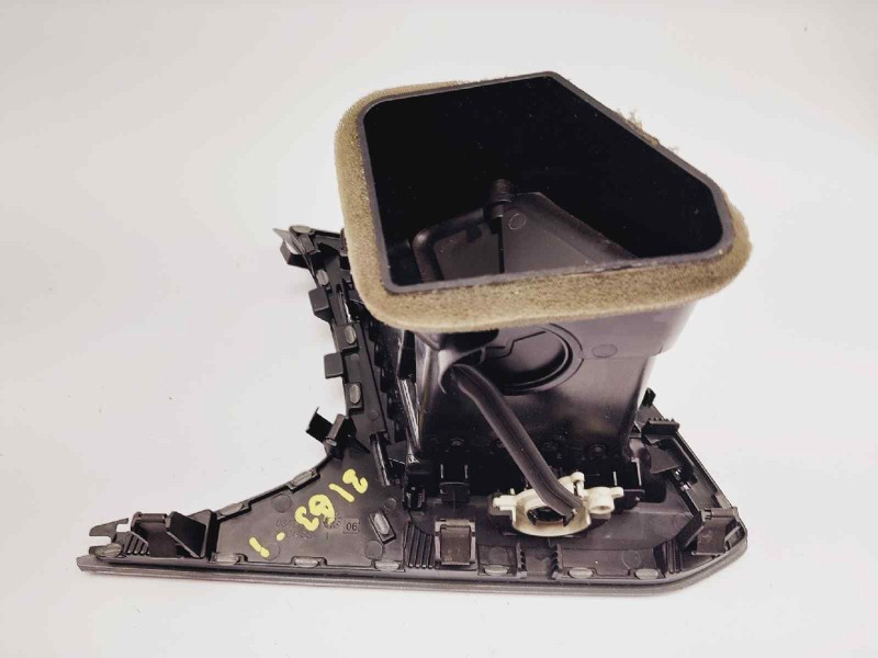 Recambio de rejilla aireadora para seat leon (5f1) i-tech referencia OEM IAM 5F1820901  