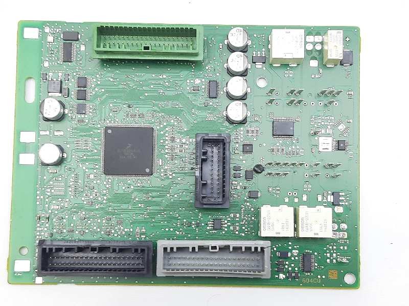 Recambio de caja reles / fusibles para nissan qashqai (j11) tekna referencia OEM IAM 284B14CB5C  