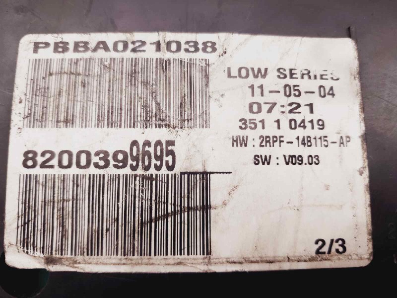 Recambio de cuadro instrumentos para renault megane ii berlina 5p 1.5 dci diesel referencia OEM IAM 8200399695  