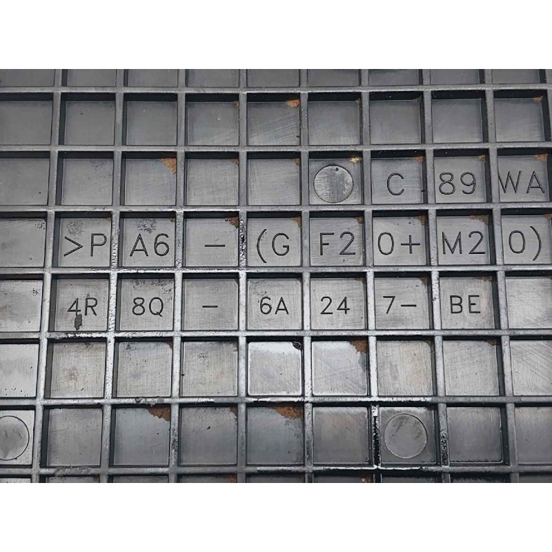 Recambio de tapa distribucion para land rover range rover sport v6 td se referencia OEM IAM 6H2Q6007BA LBB500640 4R8Q6A247BE