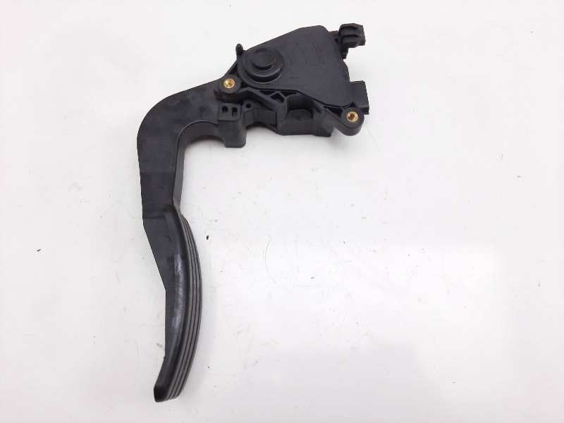 Recambio de potenciometro pedal para dacia dokker ambiance referencia OEM IAM 180021343R  