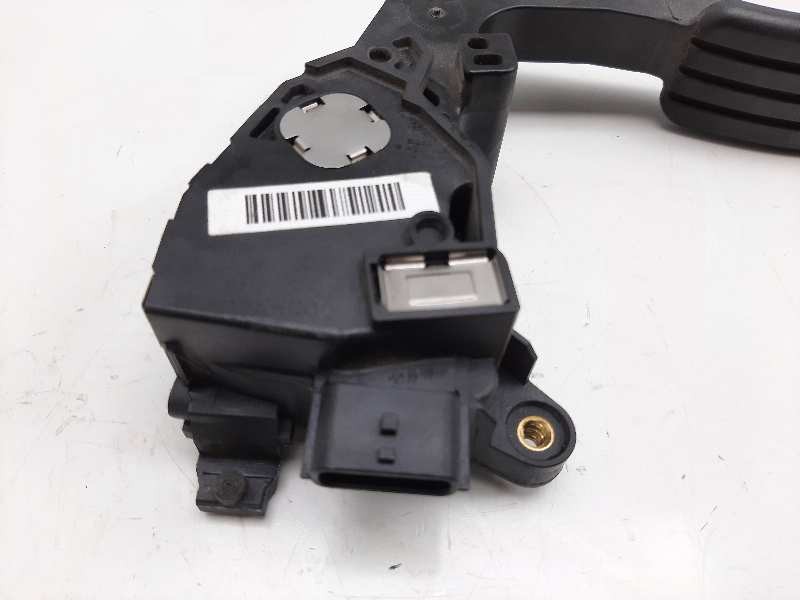 Recambio de potenciometro pedal para dacia dokker ambiance referencia OEM IAM 180021343R  