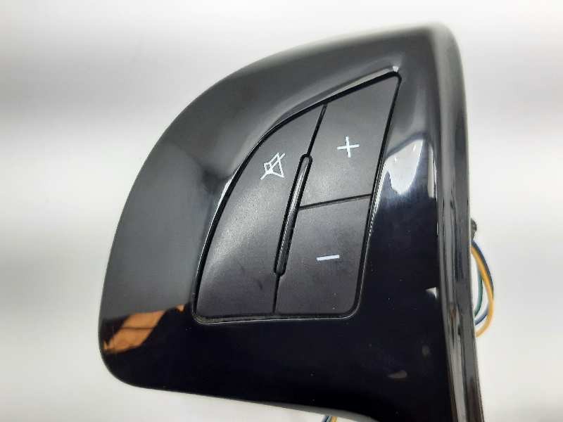 Recambio de mando volante para peugeot bipper básico referencia OEM IAM 630447100C  